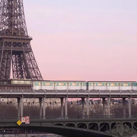 Eiffel Citea Access Dayroom Espace Sans Nuitée Et Partagée Chatillon Nuitée -- Repos Journée Ou Espace Travail 8-19h Proche Tour Eiffel Ou Usage Bureau à L'heure En Journée -- Nuitée Chatillon Avenue * Parigi